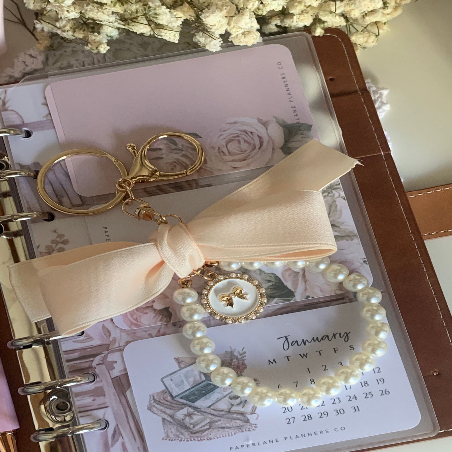 Cream Bow Planner Charm - Paperlane Planners Co