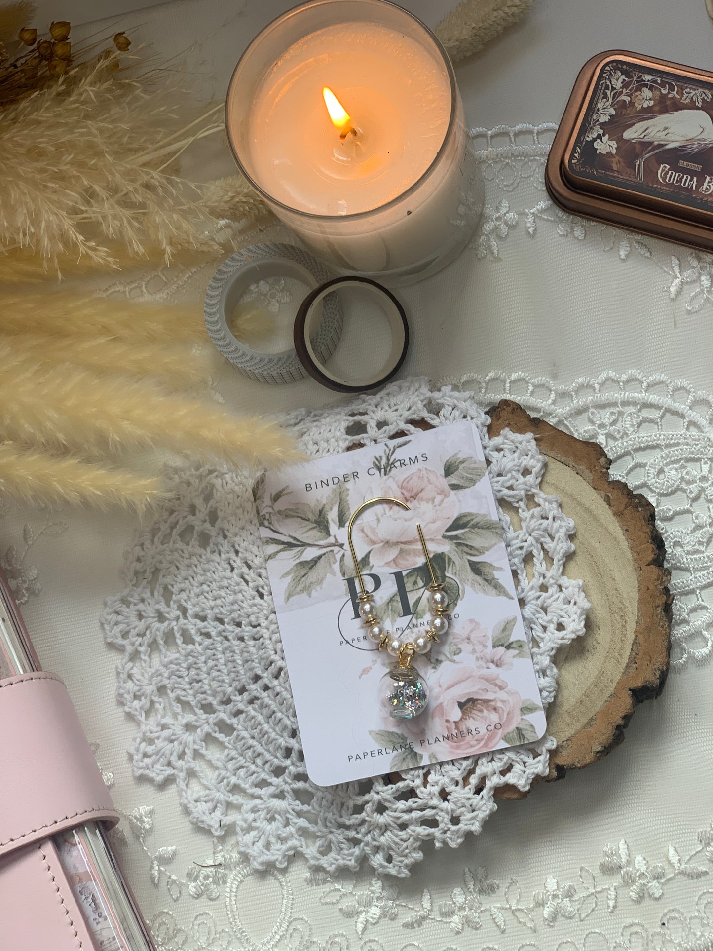 GLASS BALL WITH GLITTER PAPER CLIP