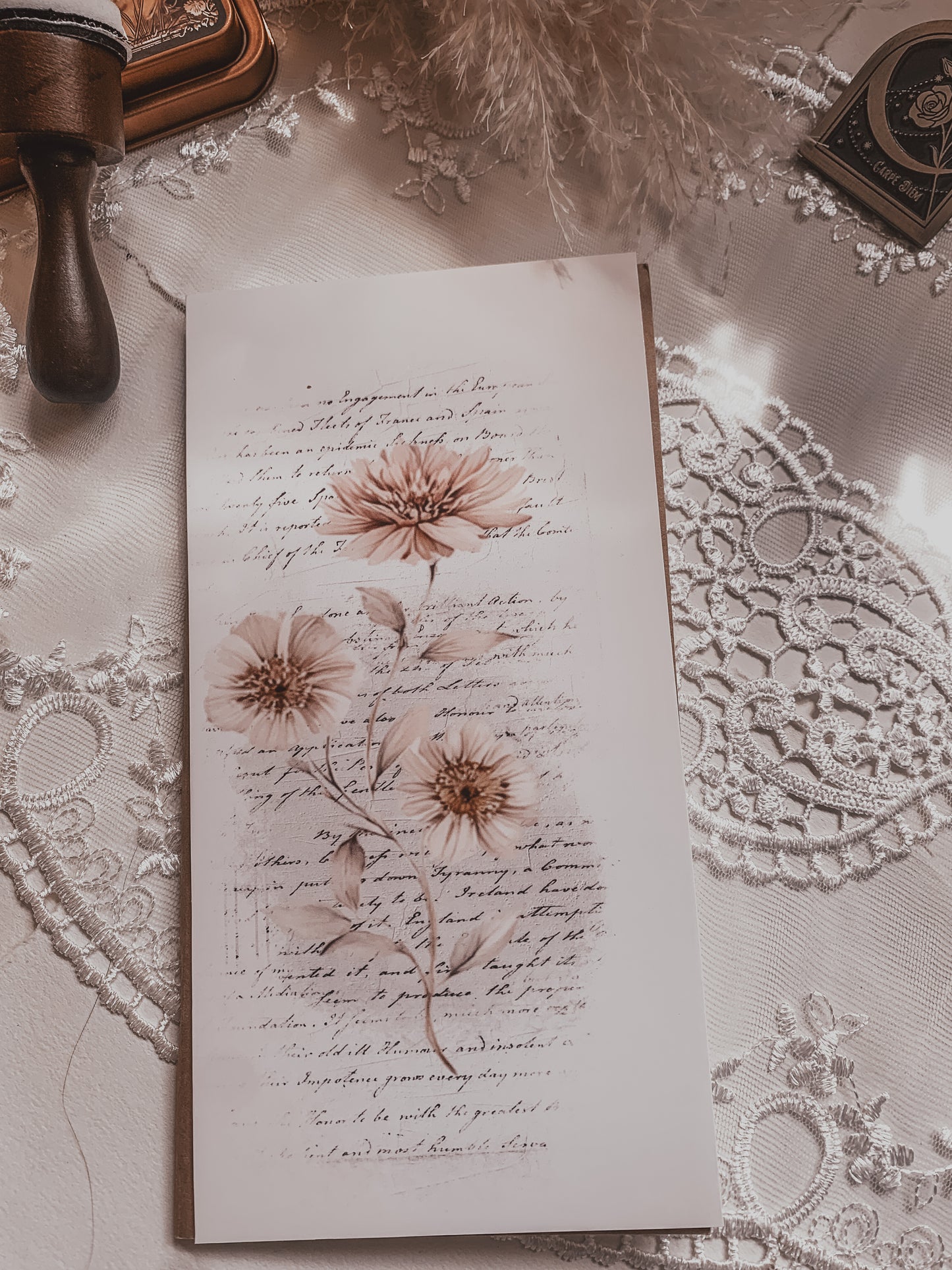 VINTAGE FLORAL N1 COVER
